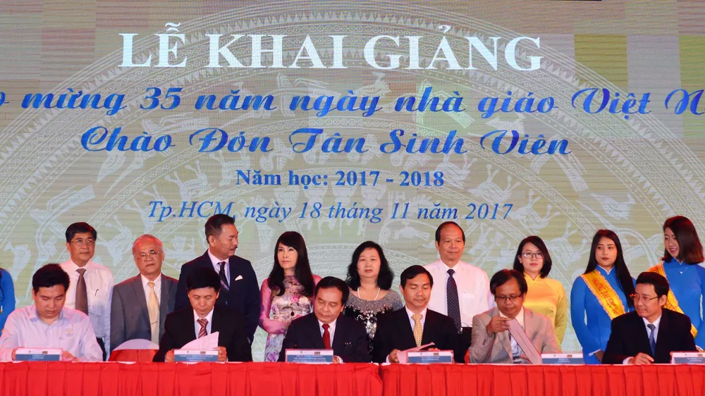 Đại học Nguyễn Tất Thành: 20 tỷ đồng học bổng cho sinh viên 