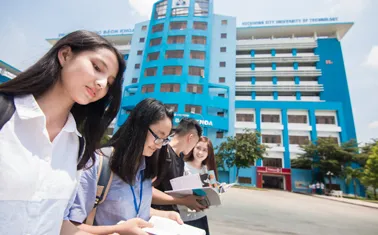 Nhiều trường công bố thí sinh trúng tuyển 