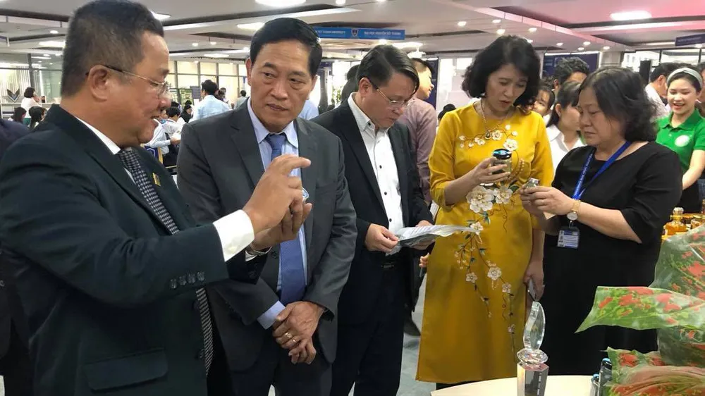 Bộ KH-CN thành lập điểm kết nối cung cầu công nghệ đầu tiên tại Trường ĐH Nguyễn Tất Thành