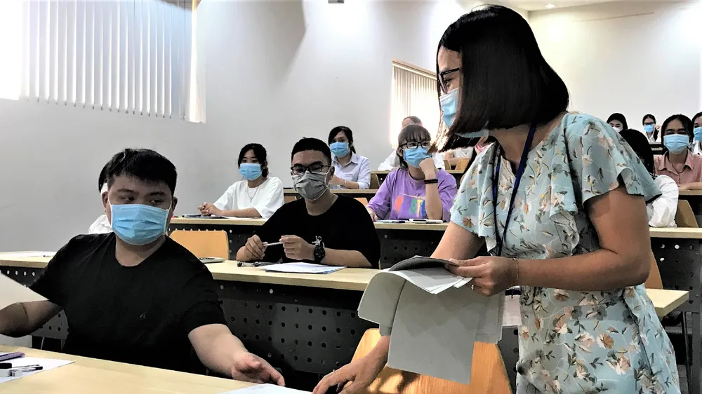 Nhiều trường đại học lớn điểm chuẩn cao kỷ lục