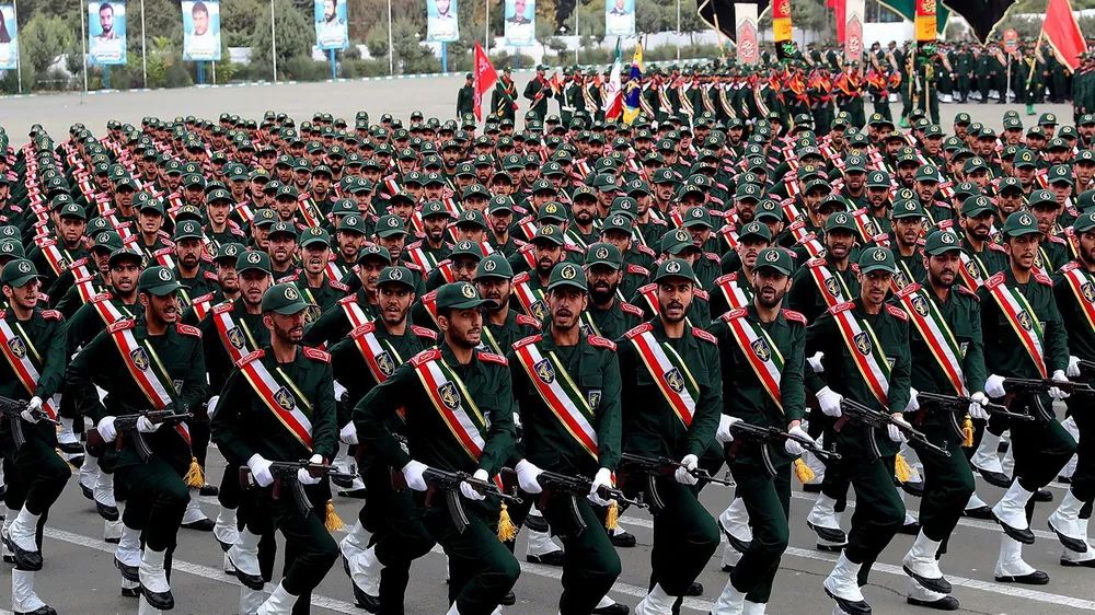 Lực lượng Vệ binh Cách mạng Hồi giáo Iran. Ảnh: Britannica 