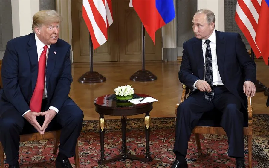 Tổng thống Mỹ Donald Trump và người đồng cấp Nga Vladimir Putin hội đàm vào năm 2018 tại Helsinki, Phần Lan. Ảnh: XINHUA 