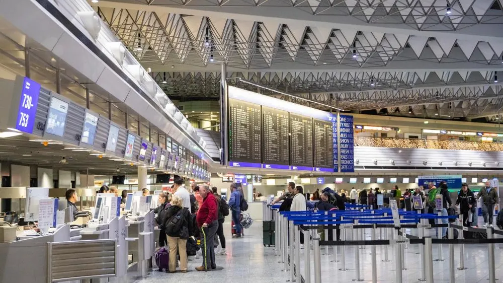  Sân bay Frankfurt tại Frankfurt, Đức. Ảnh: XINHUA 