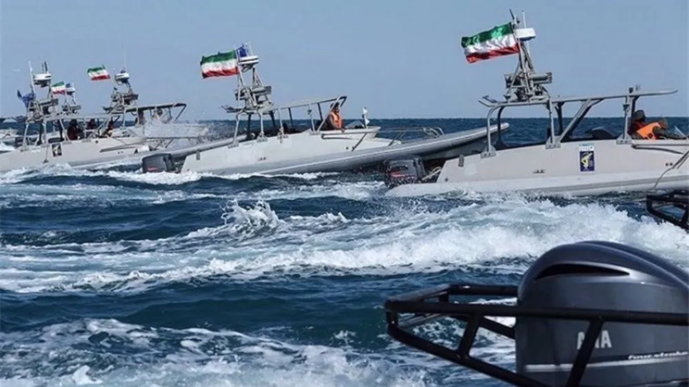 Hải quân Lực lượng Vệ binh Cách mạng Iran tuần tra trên eo biển Hormuz. Ảnh: IRGC/ PRESS TV