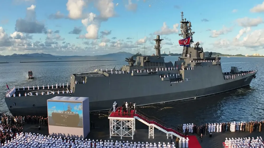Lễ hạ thủy tàu Kang Kon. Ảnh: RODONG SINMUN