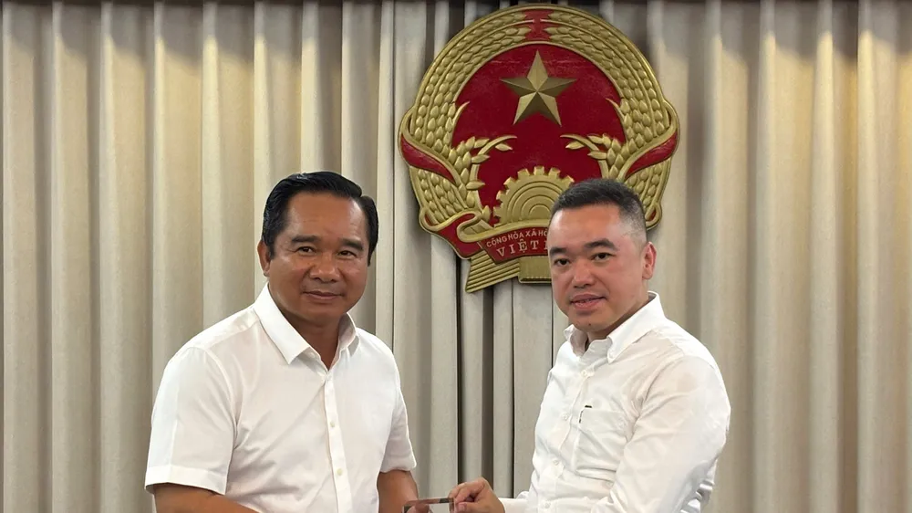 Chủ tịch UBND TPHCM Nguyễn Văn Được thăm Tổng Lãnh sự quán Việt Nam tại Thượng Hải, Trung Quốc 