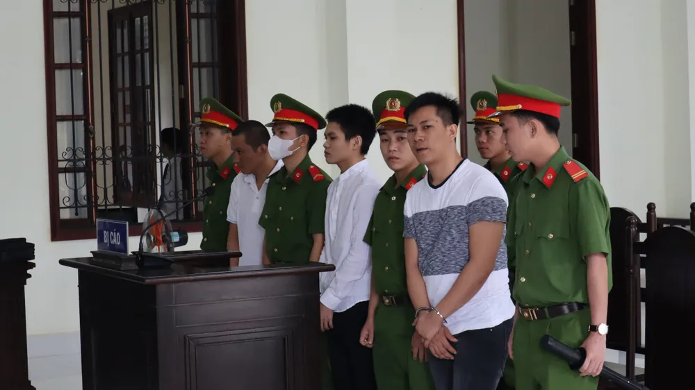 Tử hình 3 đối tượng vận chuyển gần 31kg ma túy từ Campuchia về Việt Nam