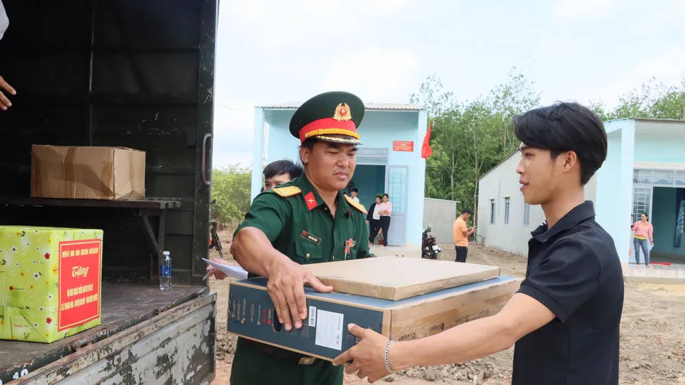 Bình Phước: 93 hộ dân biên giới được trao tặng nhà mới 