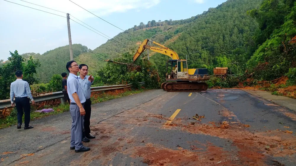Đồng Nai: Khắc phục xong sạt lở ở dốc 5 Cây 