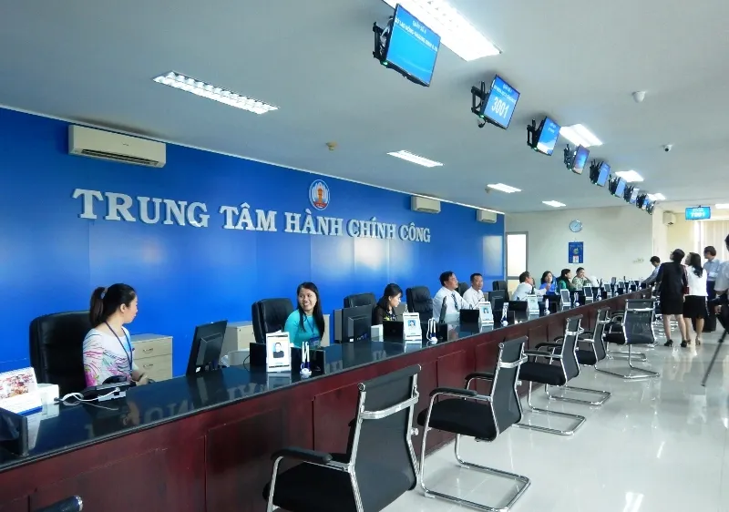 Mô hình Trung tâm Hành chính công ra đời giúp cả người dân và Nhà nước đều được lợi.