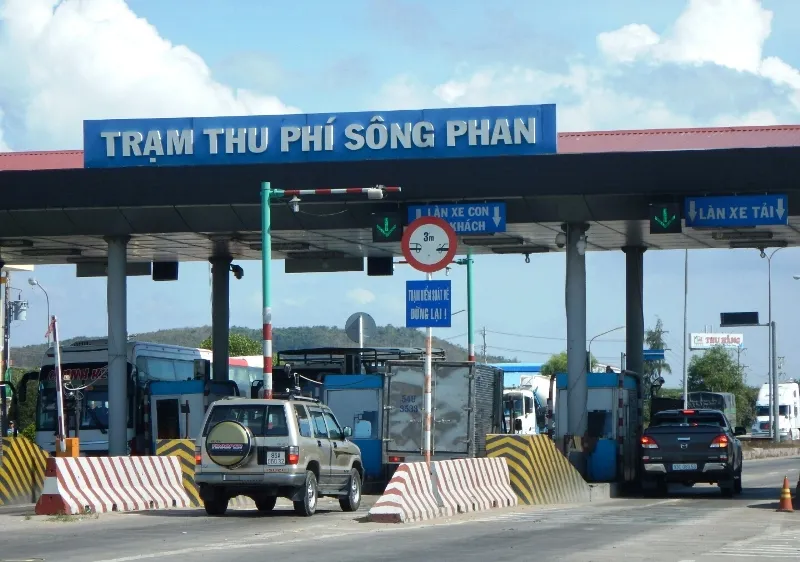 Trạm thu phí 319 Sông Phan tỉnh Bình Thuận.