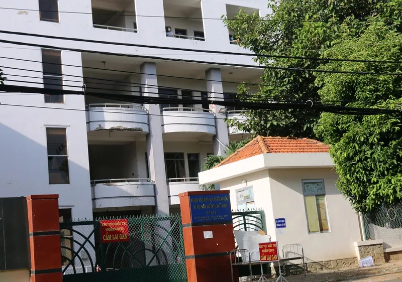 Phương án thí điểm quản lý người bệnh tại nhà được xem là giải pháp phù hợp nhằm giảm tải áp lực cho các cơ sở điều trị y tế.