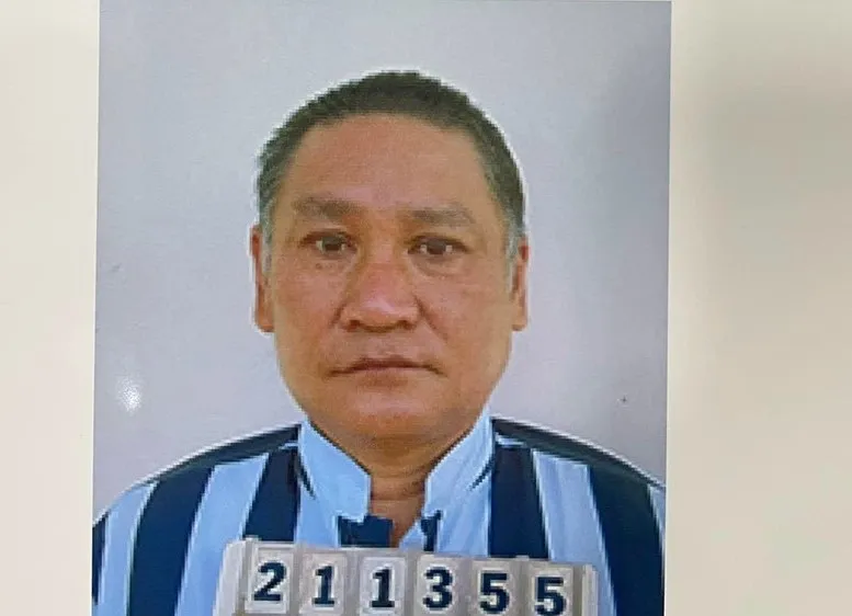  Phạm nhân Đinh Viết Dũng.
