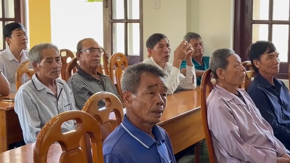 Ngư dân Phú Quý trở về đảo, sẵn sàng cho ngày hội bầu cử
