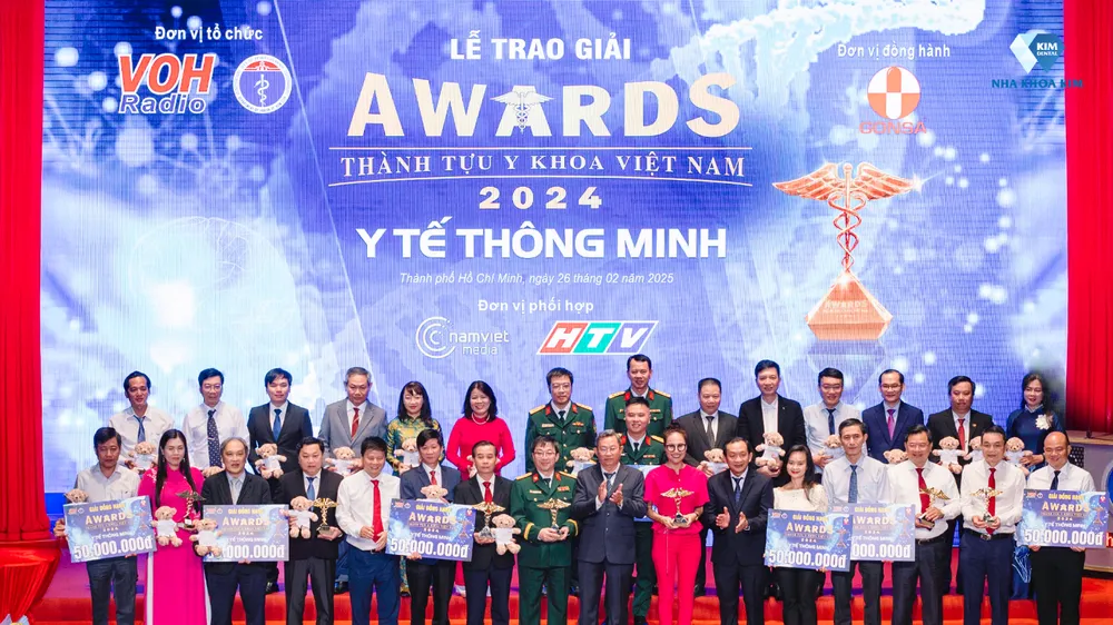 Nha Khoa Kim đạt Giải thưởng “Thành tựu Y khoa Việt Nam 2024 - Y tế thông minh” của Sở Y Tế TPHCM 