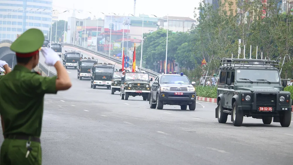 Xúc động tiễn đưa Chủ tịch nước Trần Đại Quang về nơi an nghỉ cuối cùng