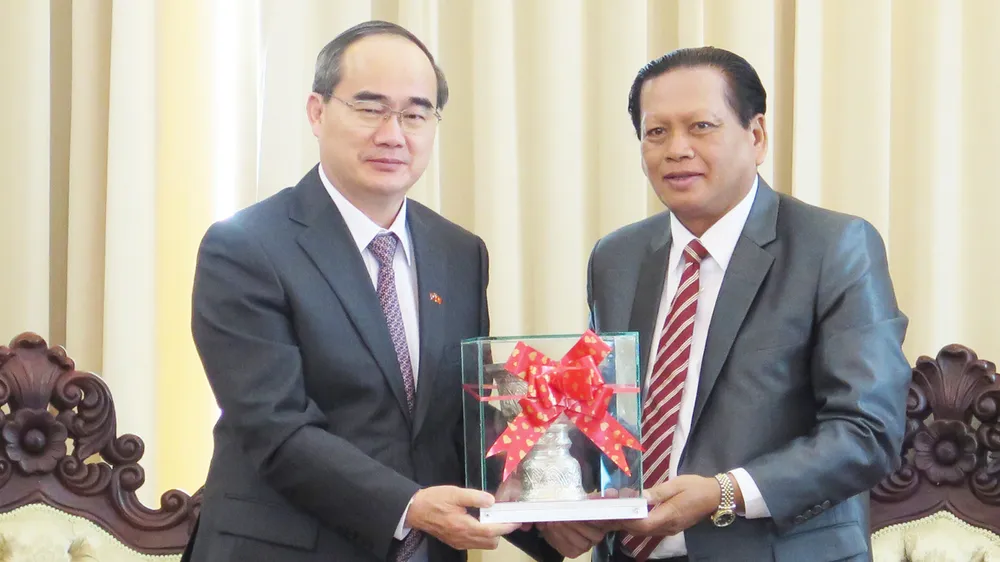 TPHCM và tỉnh Champasak đa dạng hình thức hợp tác phát triển