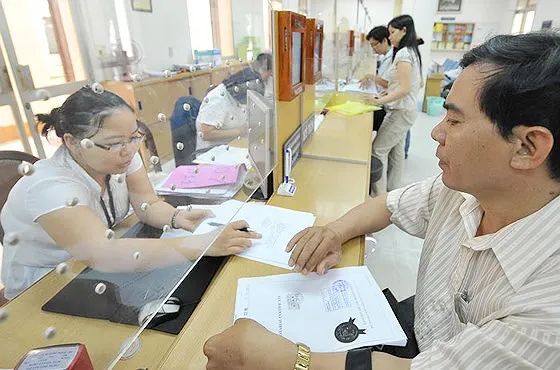 TPHCM tạm dừng chính sách chi trả thu nhập tăng thêm
