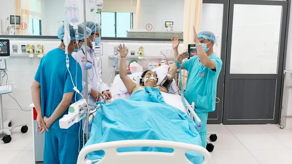Cứu thành công ca đột quỵ ngưng tim, ngưng thở