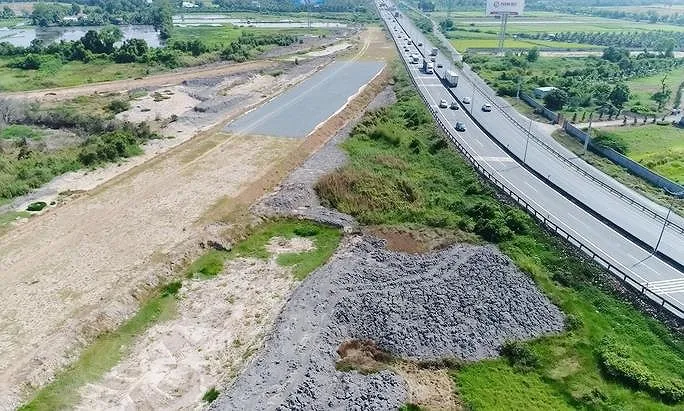 Thành lập Tổ công tác đốc thúc tiến độ đường cao tốc Trung Lương - Mỹ Thuận