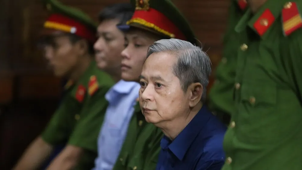 Bị cáo Nguyễn Hữu Tín, nguyên Phó Chủ tịch UBND Thành phố Hồ Chí Minh. Ảnh: TTXVN