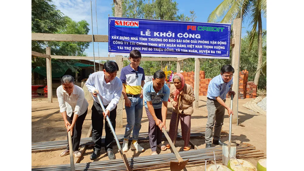 Báo SGGP khởi công xây nhà đại đoàn kết tại Bến Tre
