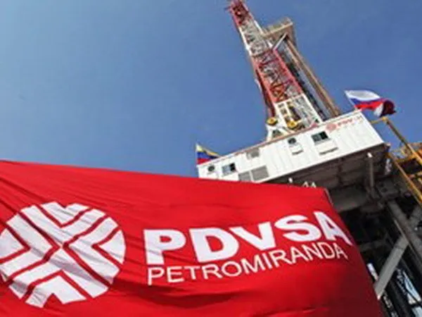 Venezuela: Bắt 10 quan chức dầu khí đánh cắp nhiên liệu