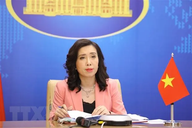 Người Phát ngôn Bộ Ngoại giao Lê Thị Thu Hằng trả lời các câu hỏi của phóng viên trong nước và quốc tế. Ảnh: TTXVN