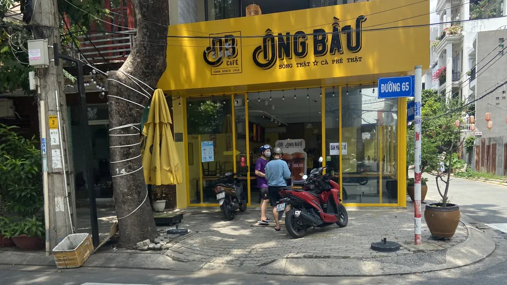 Cách nào vực dậy ngành dịch vụ ăn uống ở TPHCM?