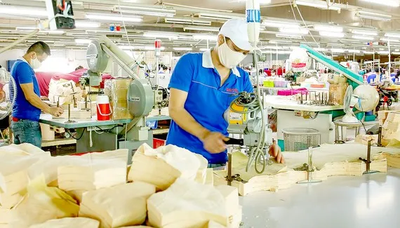 Người dân trở lại TPHCM làm việc tăng dần