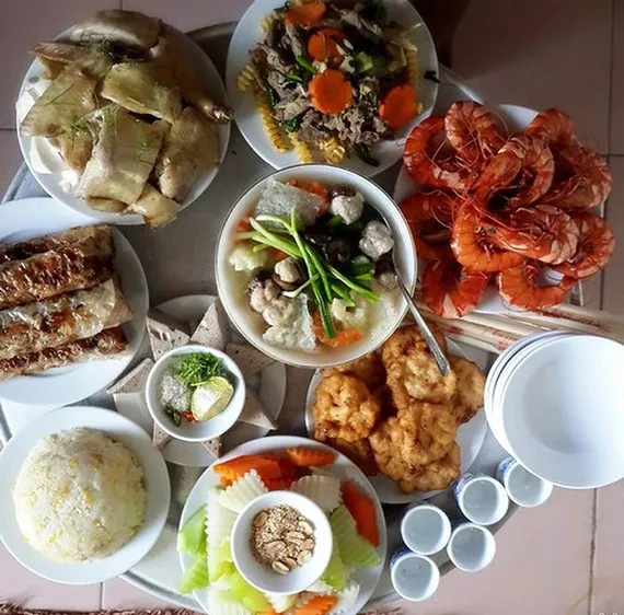Nghỉ tết hay ăn tết?