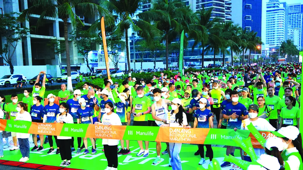 Manulife Da Nang International Marathon lan tỏa thông điệp sống khỏe 
