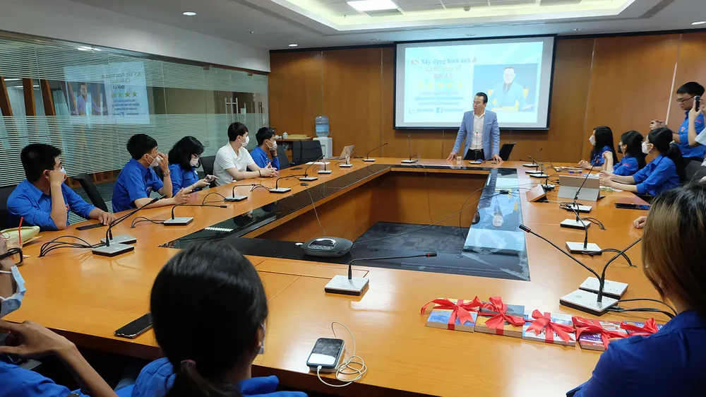 Siết kỷ cương, lành mạnh hóa môi trường mạng - Chủ động ngăn ngừa tác động xấu