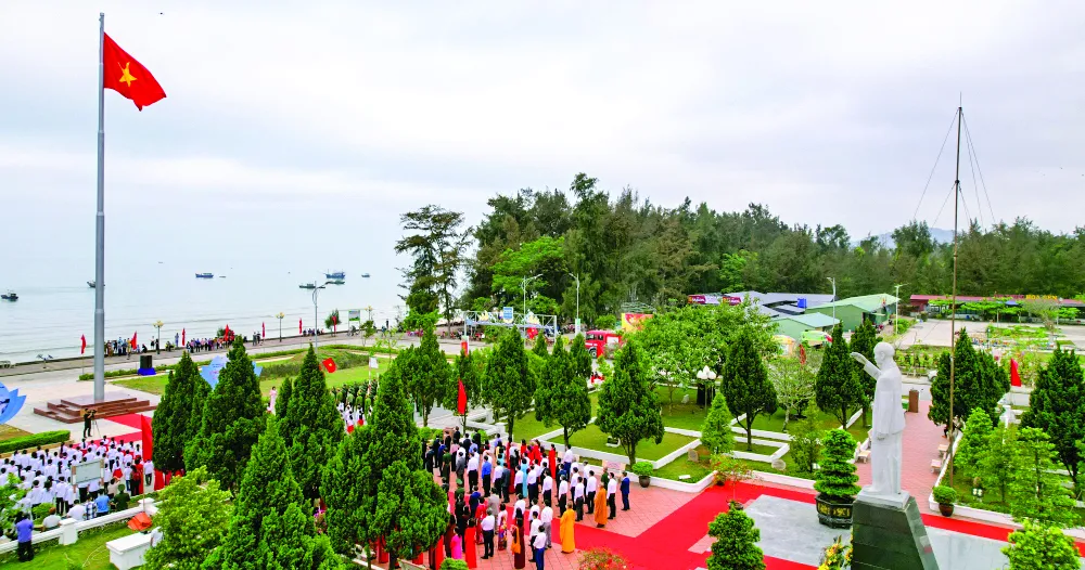 Khánh thành Cột cờ chủ quyền trên đảo Cô Tô