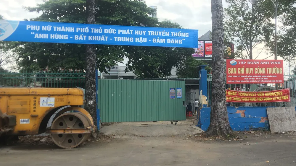 Không gian sinh hoạt của người dân bị cắt xén - Bài 5: Thu hồi, trả lại không gian cho người dân