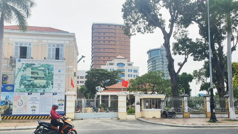 Tìm lại dấu xưa