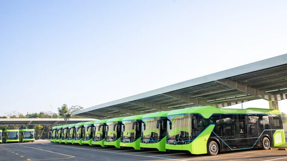 ADB thu xếp gói tín dụng biến đổi khí hậu trị giá 135 triệu USD phát triển giao thông xanh tại Việt Nam 