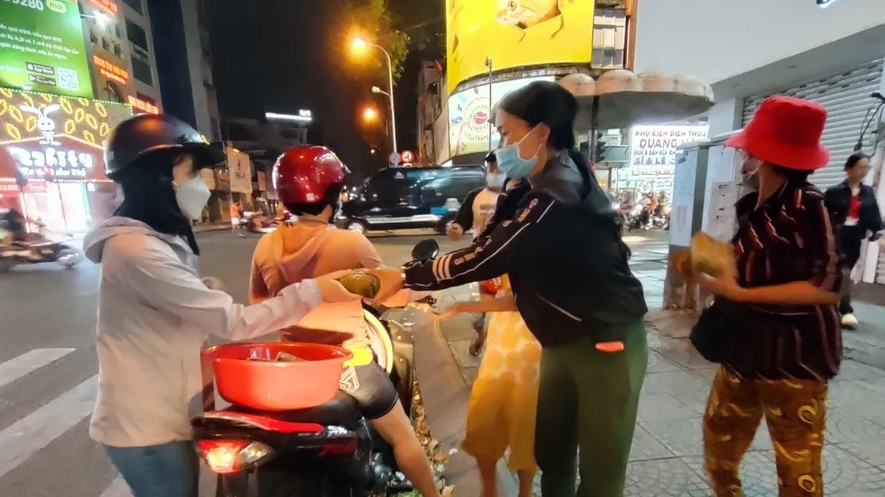 Hạnh phúc, ân tình như hơi thở