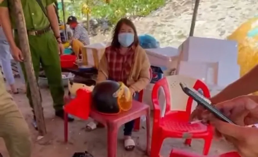 Thu giữ 6 chiếc cân gian lận ở làng chài Mũi Né
