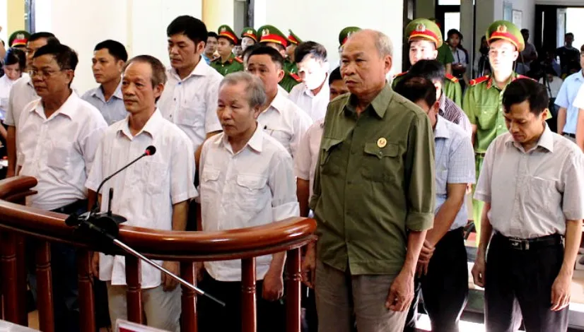 Xét xử 14 bị cáo sai phạm trong quản lý đất đai ở Đồng Tâm