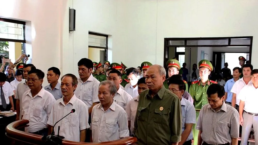 14 cựu quan chức sai phạm trong quản lý đất đai ở Đồng Tâm lĩnh án