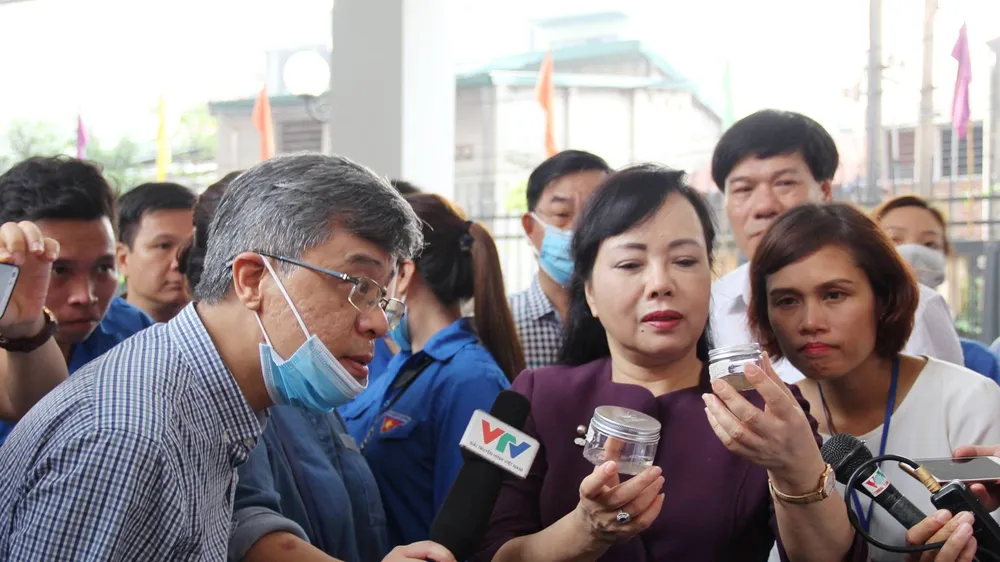 Bộ trưởng Bộ Y tế yêu cầu việc "hạ hỏa" dịch SXH trên địa bàn Hà Nội phải hiệu quả và quyết liệt hơn 
