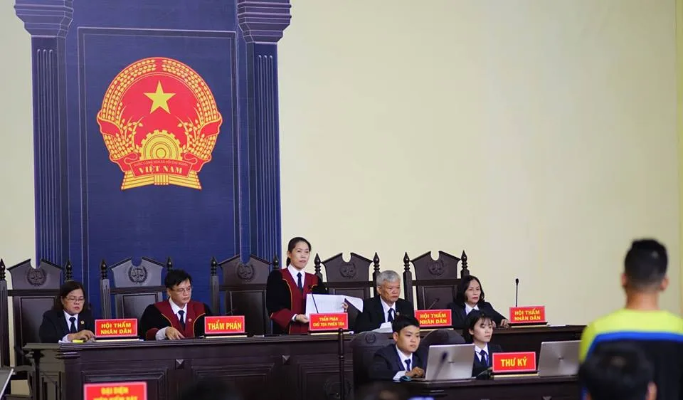 Phiên tòa xét xử các bị cáo trong đường dây đánh bạc trực tuyến hàng ngàn tỷ đồng