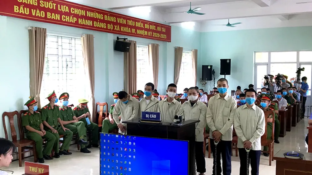 25 năm tù cho nhóm người ở Móng Cái đưa người Trung Quốc nhập cảnh trái phép