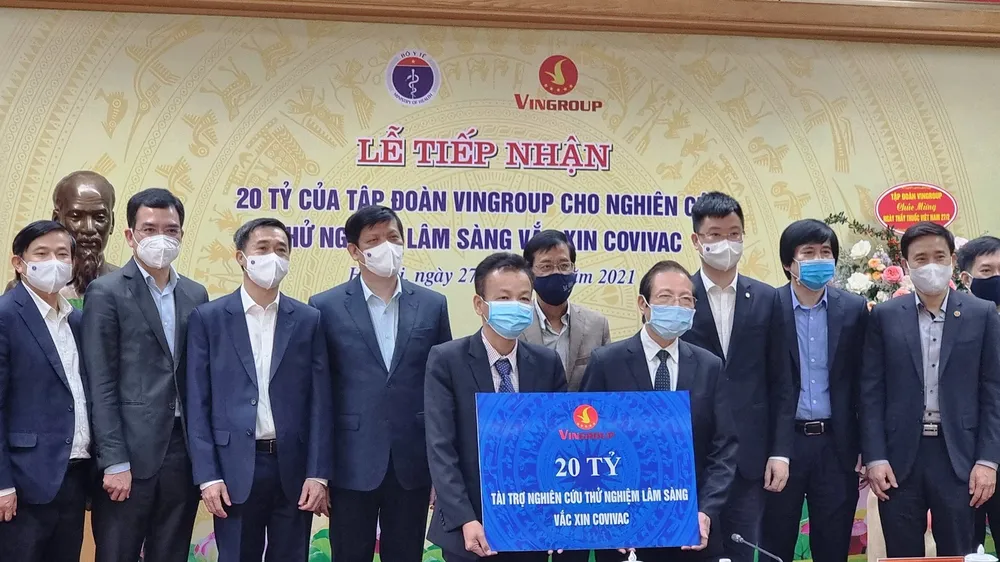 Vingroup tài trợ 20 tỷ đồng cho nghiên cứu thử nghiệm lâm sàng vaccine COVIVAC 