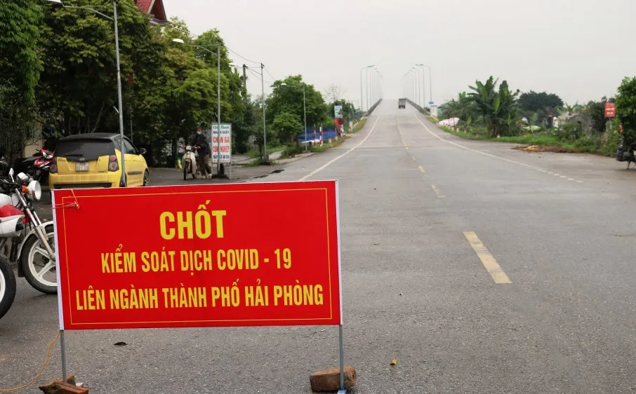 Công an điều tra vụ xe khách Bắc - Nam lọt chốt kiểm soát ở Hải Phòng, làm lây lan dịch Covid-19