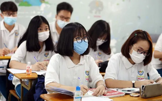 Hà Nội: Dịch Covid-19 gia tăng, người dân lo ngại việc học sinh đi học ở trường