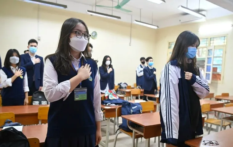 Học sinh nhiều khối lớp ở Hà Nội đi học trực tiếp từ ngày 8 và 10-2