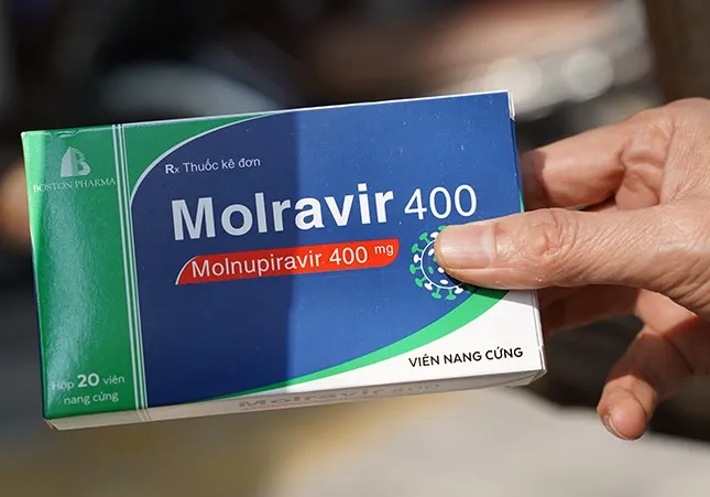Bộ Y tế đề xuất quy định cởi mở hơn cho người bệnh mua thuốc Molnupiravir