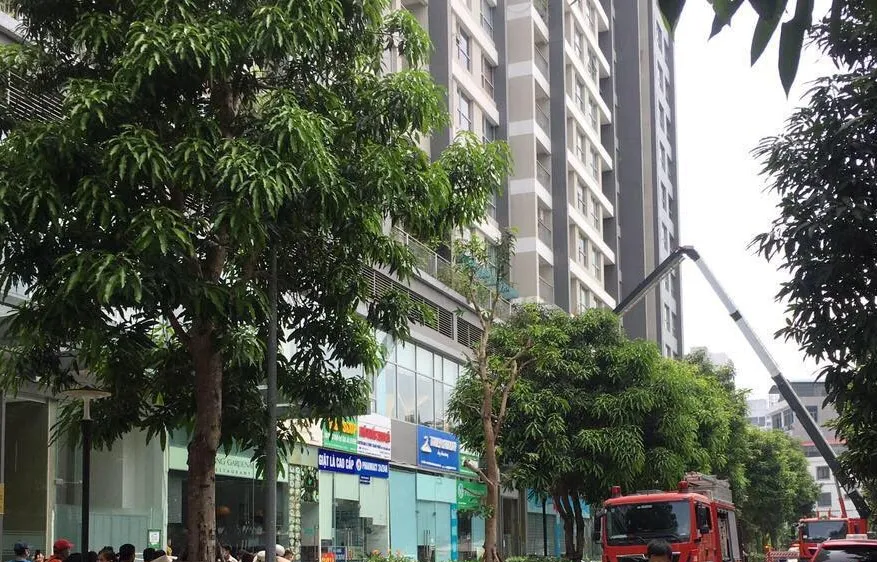 Liên tiếp 2 học sinh rơi từ tầng cao cùng một chung cư tại Hà Nội
